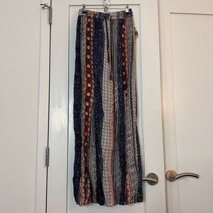 NWT Printed Maxi Skirt w/ Slit - Size XS